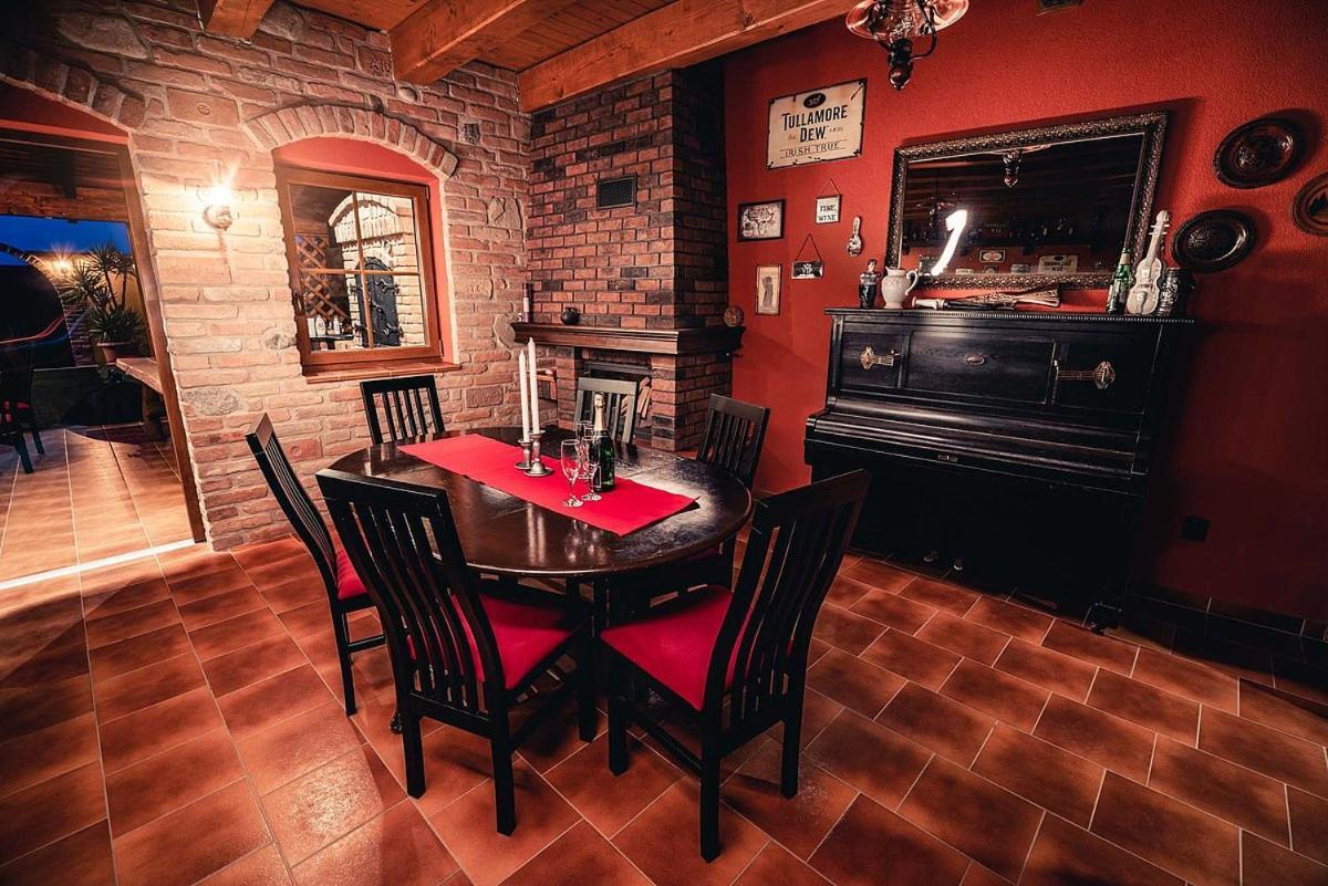 Tabacov Moravia Brumovice Exterior foto